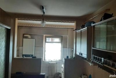 Apartament cu 4 camere decomandat în Central - 1