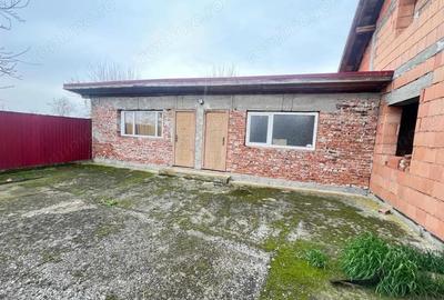 Casa la rosu P+M 129 mp ULIUC - 10