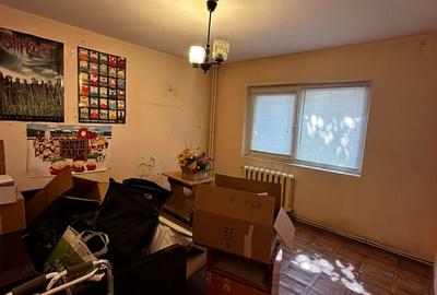 Apartament cu 4 camere decomandat, zona Cug - 3