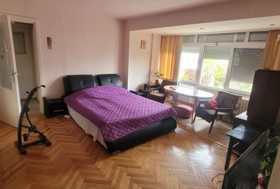 Apartament cu 2 camere semidecomandat în Complex Studențesc - 1