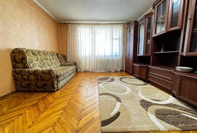 Apartament cu 4 camere decomandat în Andrei Mureșanu