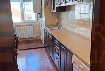 Apartament 3 camere zona Inel II - Dezrobirii - 1