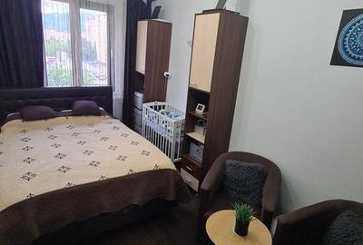 Apartament cu 3 camere semidecomandat, mobilat în Vlahuță - 8
