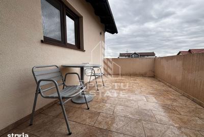 Apartament cu 3 camere semidecomandat, mobilat în Dumbrăvița - 2