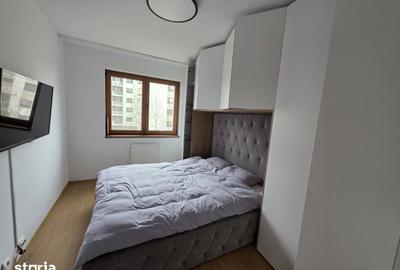 Apartament cu 3 camere decomandat în Tractorul - 3