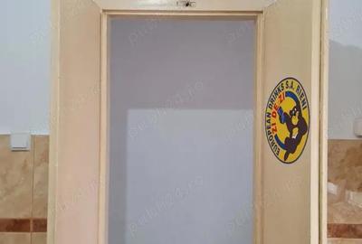 Apartament cu 3 camere semidecomandat în Boul Roșu - 1