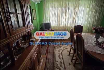 Apartament cu 4 camere decomandat în Central - 1