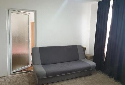 Apartament cu 2 camere semidecomandat în Hipodrom