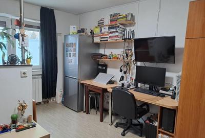 Garsoniera semidecomandata - zona Astra - 2