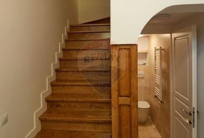 Apartament cu 4 camere decomandat în Central - 3