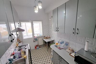 Magheru, 3 camere de vanzare, 7/10, centrala proprie, 82 mp. Ideal investitie! - 9