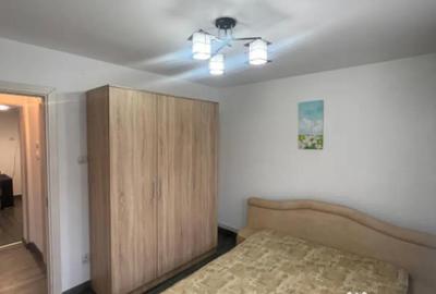 Apartament cu 3 camere semidecomandat, mobilat în Traian - 2