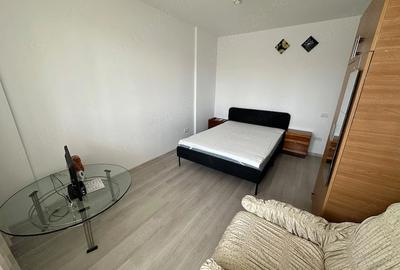 Garsonieră decomandată în Central