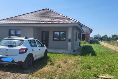 Casă cu 3 camere în Cihei - 1