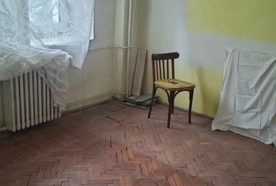 Apartament cu 3 camere decomandat în Central - 9