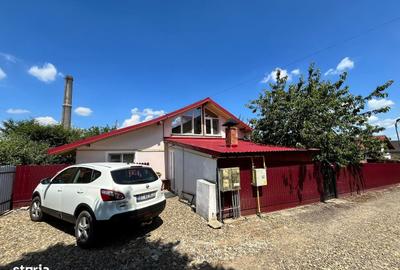 Casă cu 4 camere în Central