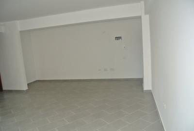 Apartament cu 3 camere decomandat în Găvana 3 - 3