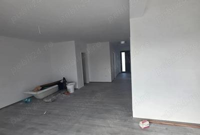Casă cu 3 camere cu Teren 350 Mp în Central - 5