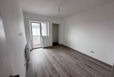 Apartament 3 camere decomandat-predare la cheie/Metrou Apărătorii Patriei