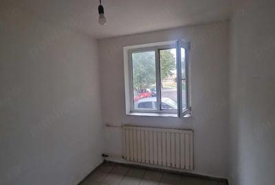 Garsonieră decomandată în Dâmbovița