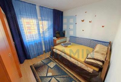 2 Camere-Etaj 3-Centrala termica-Mobilat-Utilat-Bloc 1982-Disponibil - 3