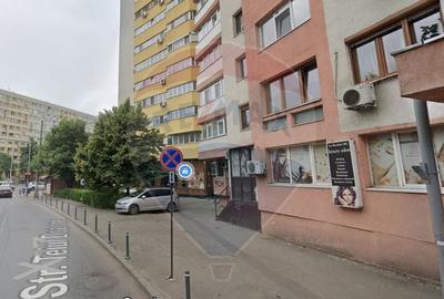 DE VANZARE Spa?iu comercial de 60mp in zona Teiul Doamn... - 1
