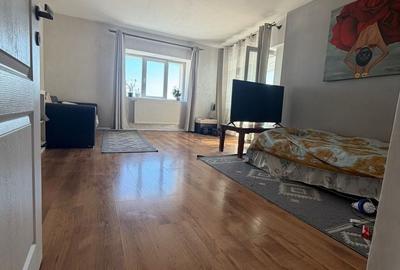 Apartament cu 2 camere decomandat în 9 Mai - 14