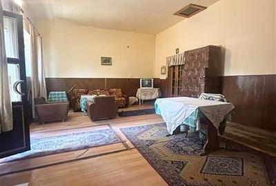 Spațiu comercial, de 185 mp, în Central - 16