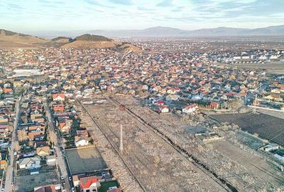 Teren de 19000 mp, în Sânpetru