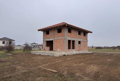 Casă cu 4 camere cu Teren 500 Mp în Central - 5