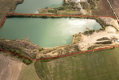 Teren de 166000 mp, în Santăul Mic - 5