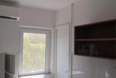 Vitan Mall,Decomandat, Bloc 1992, Reabilitat,Mobilata complet,Utilata1 - 5