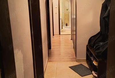 Apartament cu 3 camere decomandat în Eroii Revoluției - 5