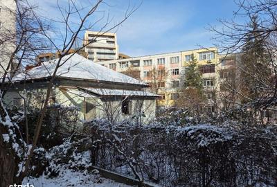 Casă cu Teren 713 Mp în Negru Vodă - 2