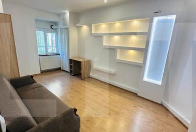 Apartament cu 3 camere semidecomandat în Central - 4