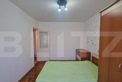 Apartament decomandat , etaj 3 , 2 locuri de parcare, beci , - 7