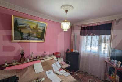 Apartament cu 3 camere semidecomandat în Micro 8 - 2