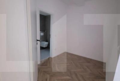 Casă cu 5 camere cu Teren 300 Mp în Dumbrăvița