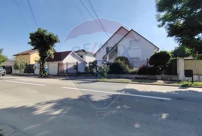 Casă / Vilă cu 8 camere de vânzare în zona Central - 32