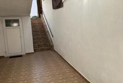 CASA SINGUR CURTE ZONA SCHEI - 2