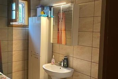 Casa cu etaj, teren 357 mp , pretabila - clinica, birouri, locuinta -  zona cent - 4
