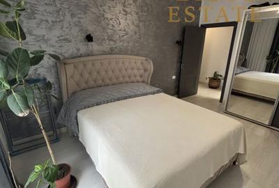 Apartament cu 3 camere decomandat în Cremenari - 2