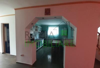 Casa de inchiriat Eleganta si Spatioasa in Bran. Casa de inchiriat Eleganta si Spatioasa in Bran. - 9