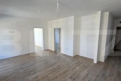 Apartament cu 3 camere decomandat în Independenței - 2