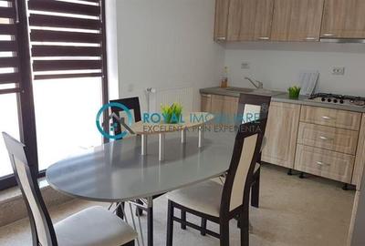 Royal Imobiliare - Inchiriere Apartament Penthouse cu 3 camere zona 9 Mai - 4