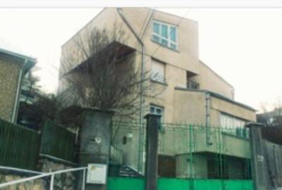 Casă cu panoramă  Str Horia - 1