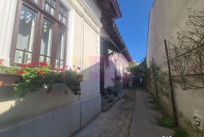 Casă cu 3 camere cu Teren 247 Mp în Central - 13