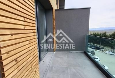 Apartament cu 3 camere decomandat în Cristian - 11