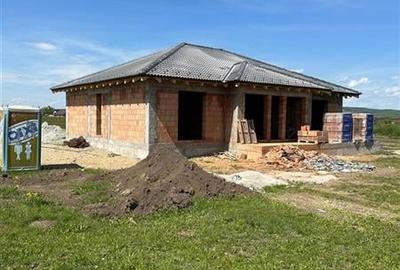 Casa la rosu in localitatea Bod, la 15 minute de Brasov, DJ 112A - 11