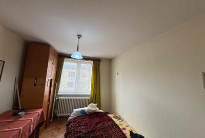 Apartament 3 camere, decomandat zona Progresu - 10